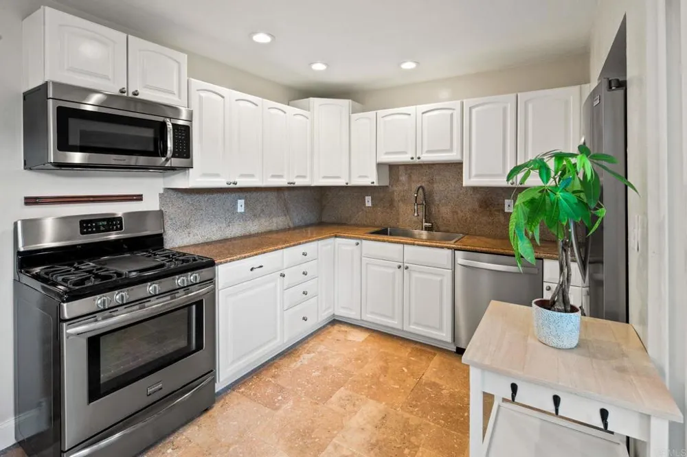 3111 Haidas Avenue San Diego, CA 92117