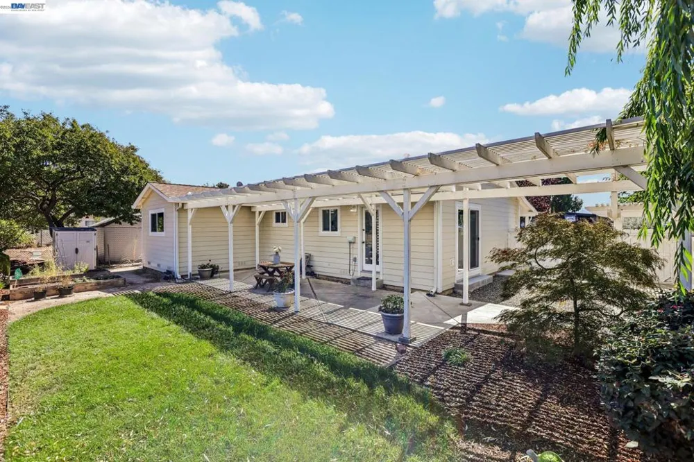 5286 Lilac Ave Livermore, CA 94551