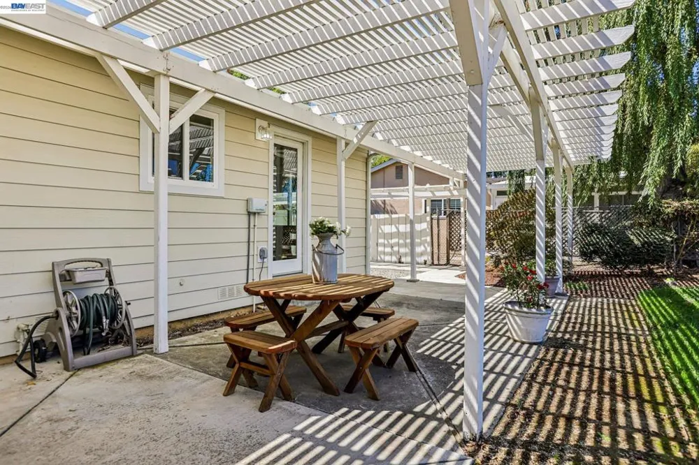 5286 Lilac Ave Livermore, CA 94551