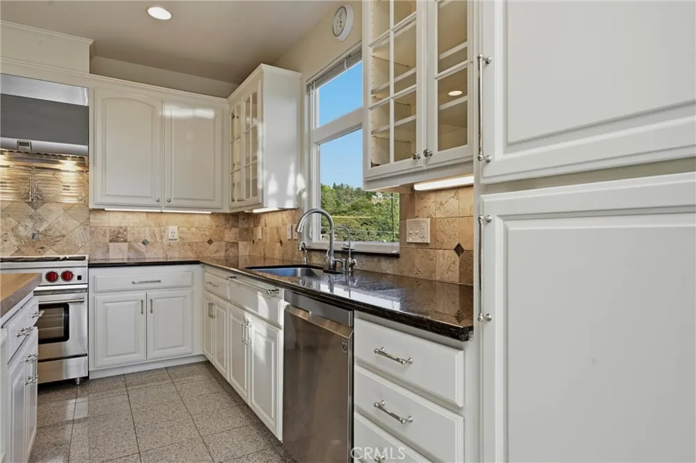 17265 Brookfield Hidden Valley Lake, CA 95467