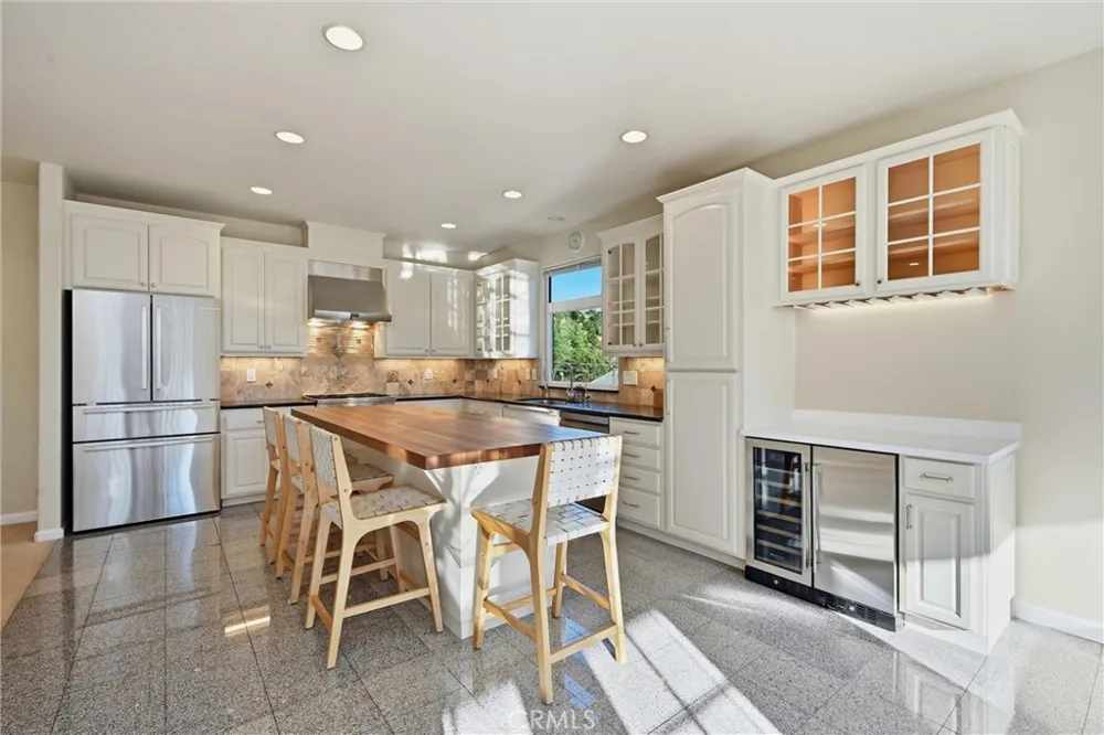 17265 Brookfield Hidden Valley Lake, CA 95467