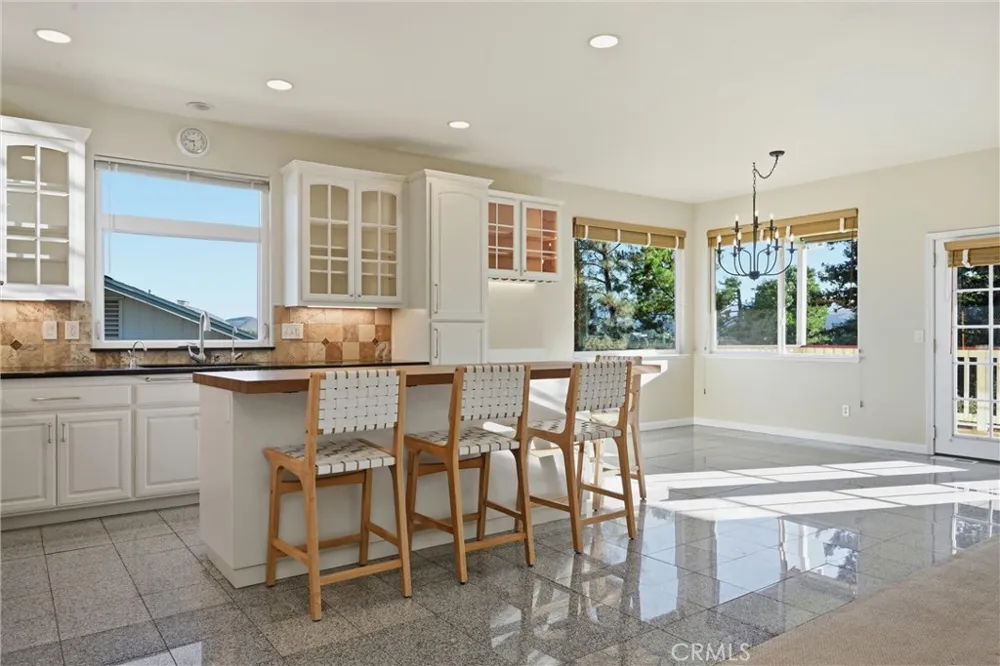 17265 Brookfield Hidden Valley Lake, CA 95467