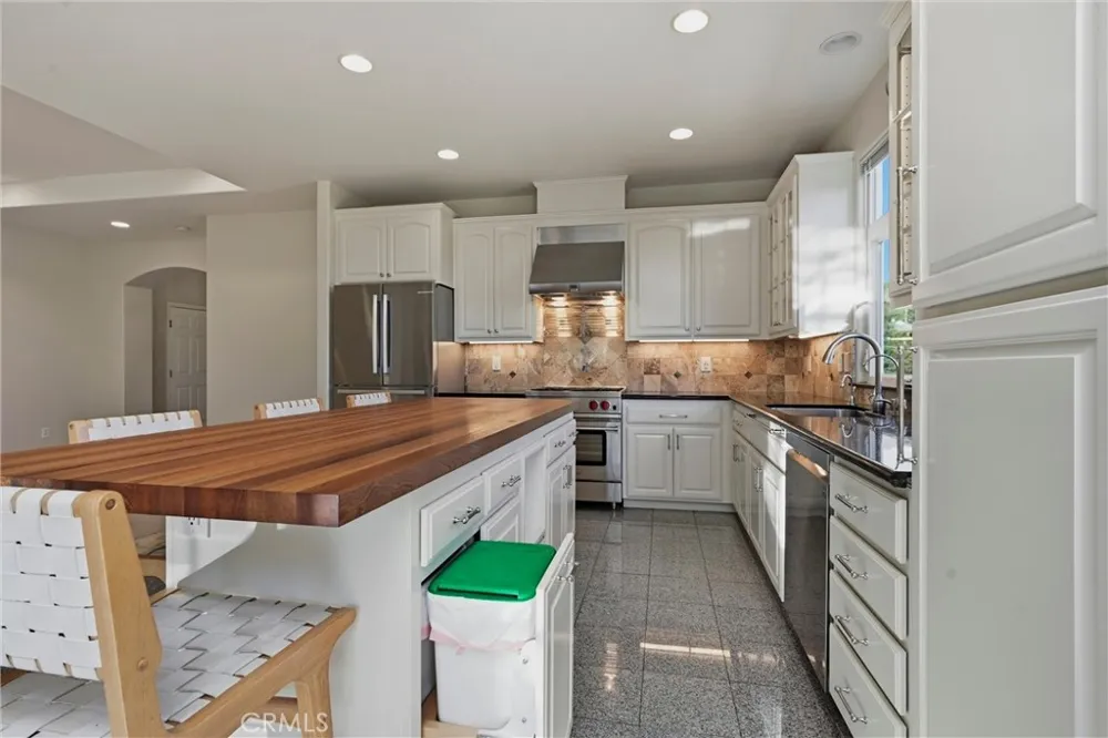 17265 Brookfield Hidden Valley Lake, CA 95467