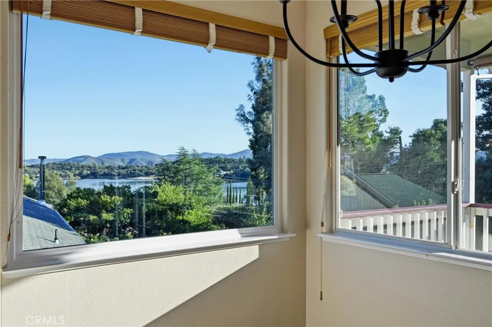 17265 Brookfield Hidden Valley Lake, CA 95467