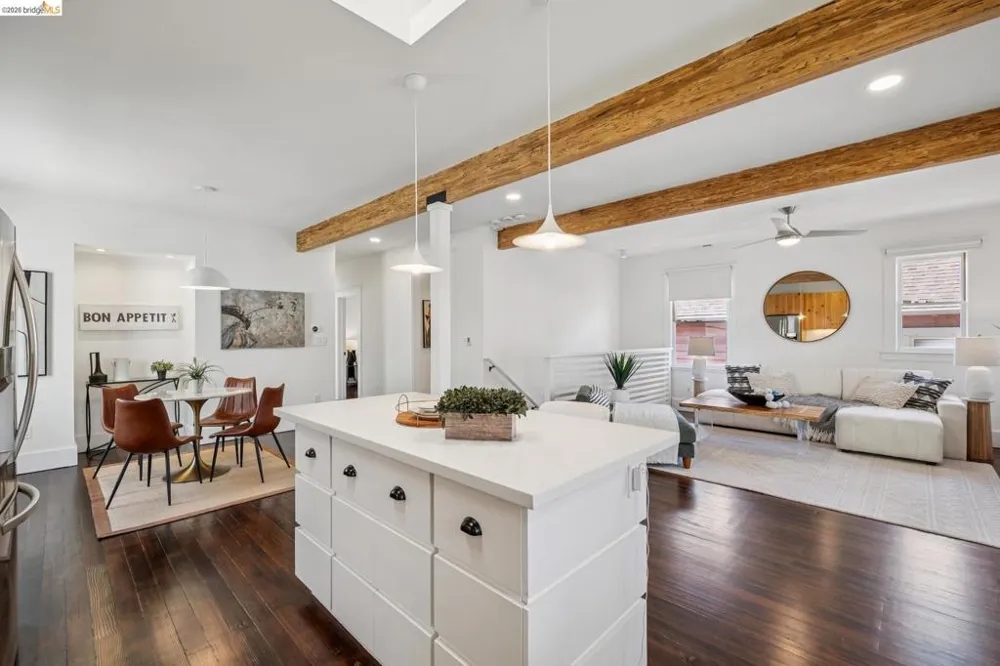 916 Arlington Ave Oakland, CA 94608