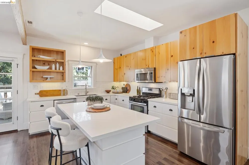 916 Arlington Ave Oakland, CA 94608