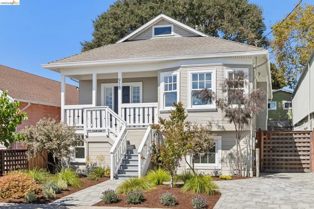 916 Arlington Ave Oakland, CA 94608