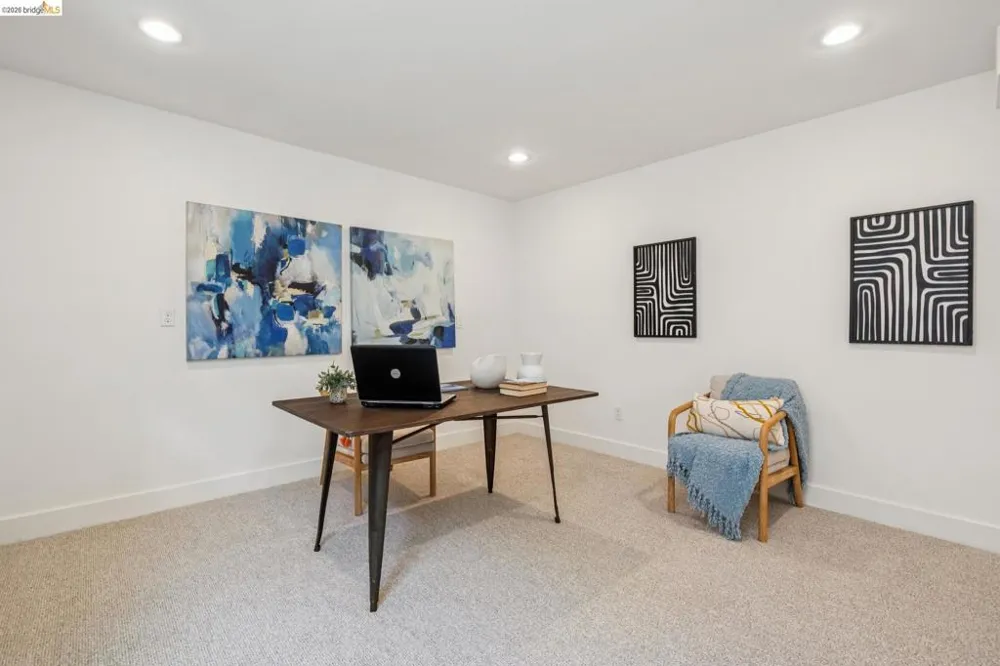 916 Arlington Ave Oakland, CA 94608