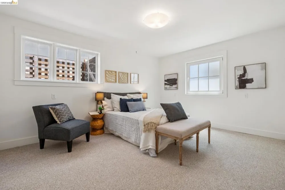 916 Arlington Ave Oakland, CA 94608