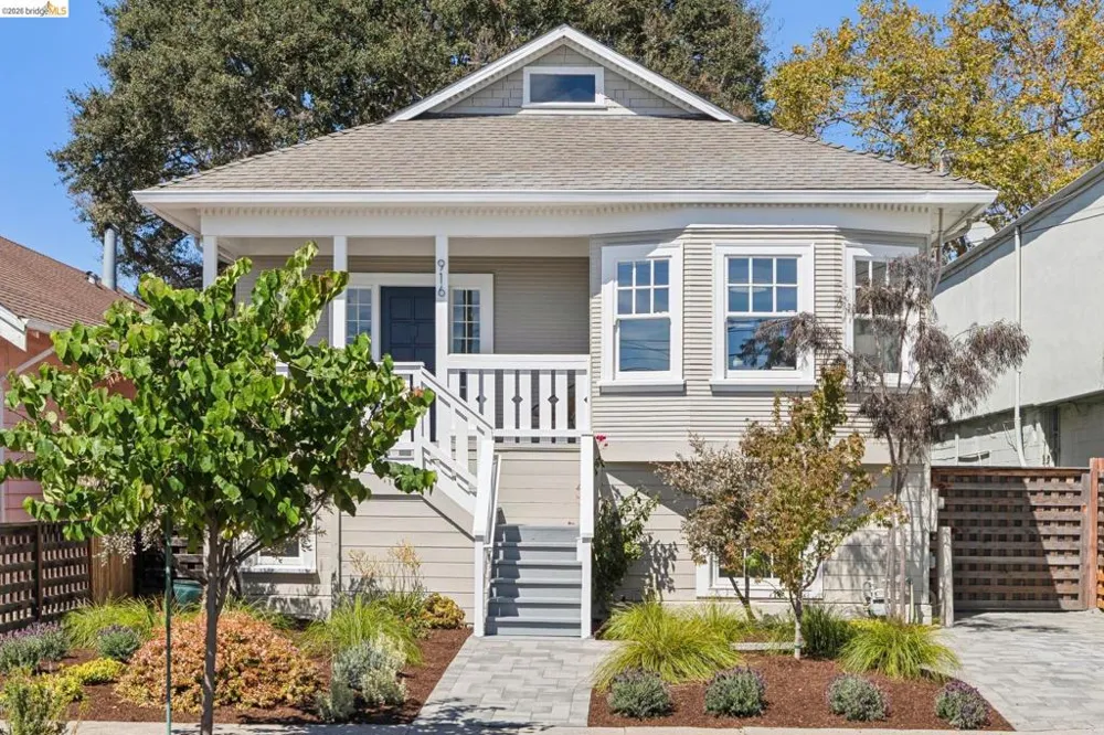 916 Arlington Ave Oakland, CA 94608