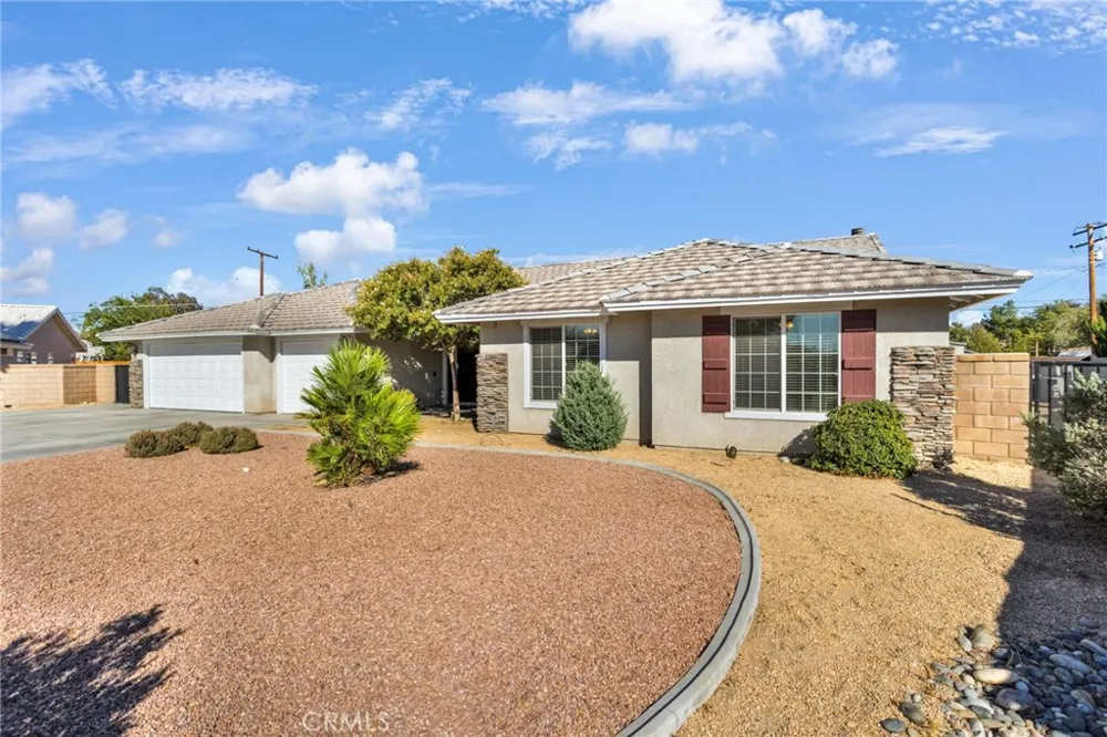 20463 Majestic Drive Apple Valley, CA 92308