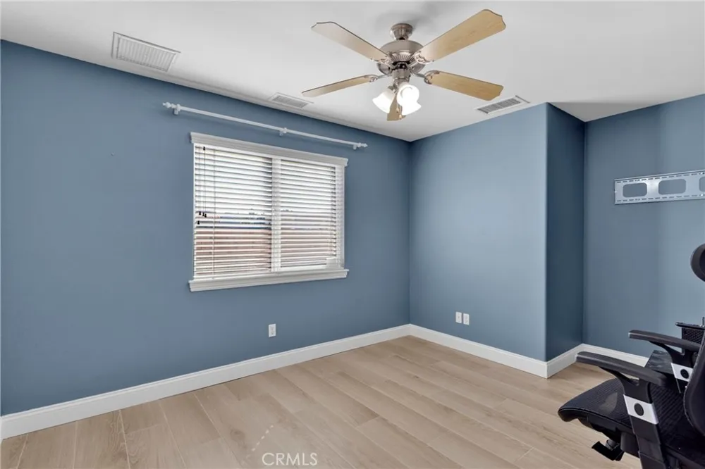20463 Majestic Drive Apple Valley, CA 92308