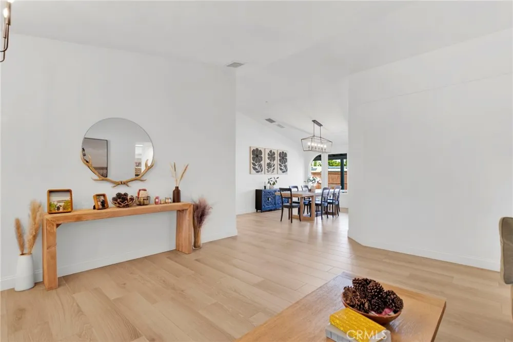20463 Majestic Drive Apple Valley, CA 92308