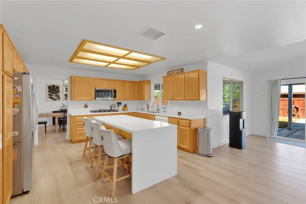 20463 Majestic Drive Apple Valley, CA 92308