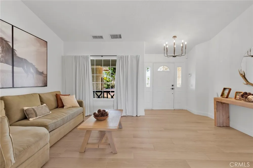 20463 Majestic Drive Apple Valley, CA 92308