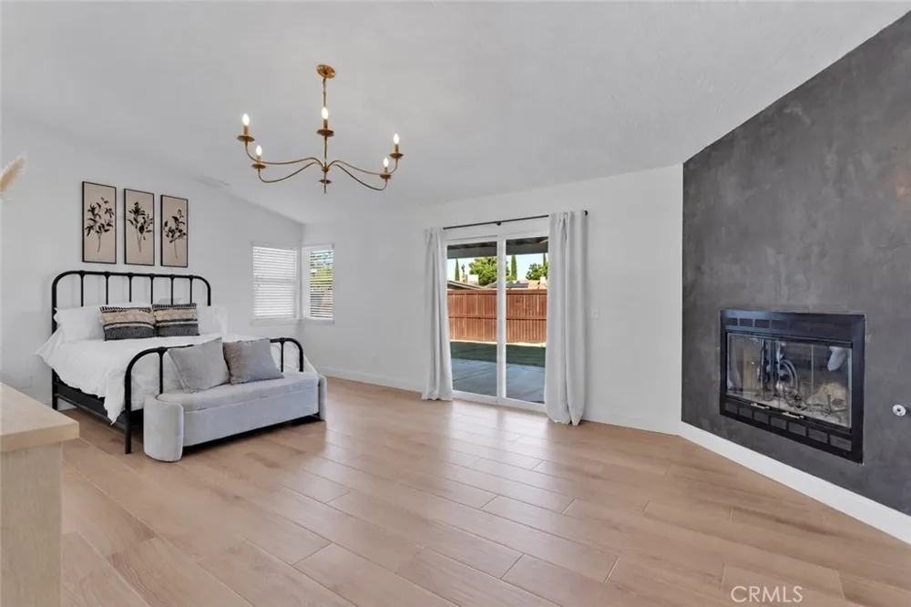 20463 Majestic Drive Apple Valley, CA 92308