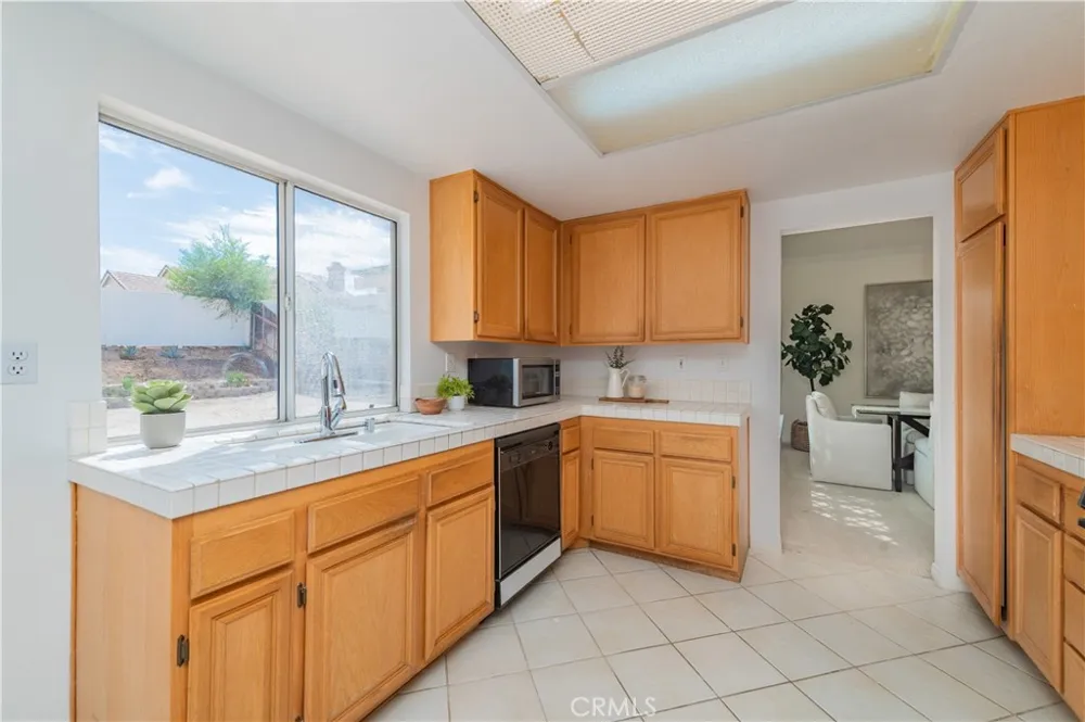 14013 Tom Court Victorville, CA 92392