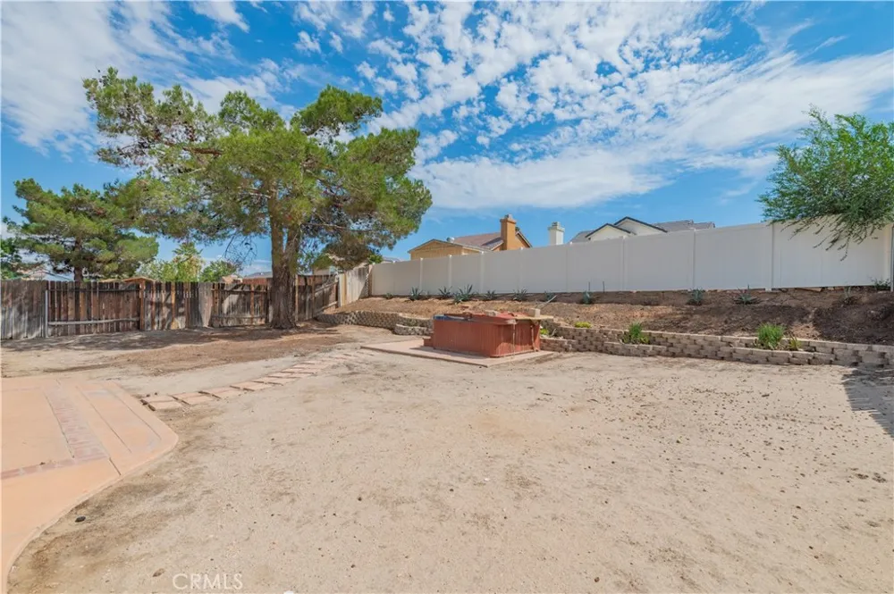 14013 Tom Court Victorville, CA 92392