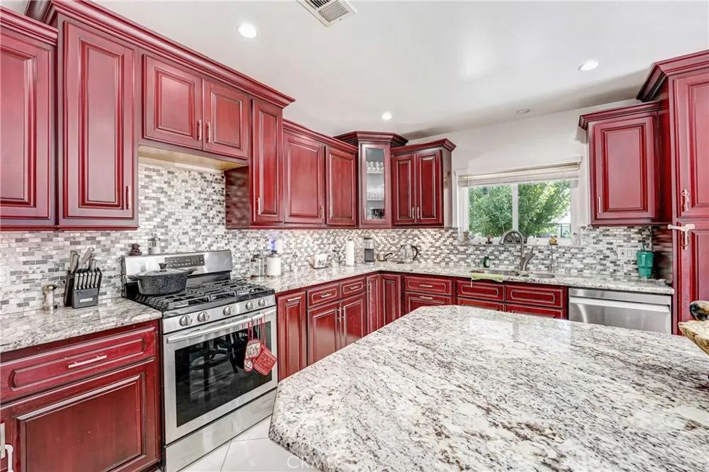5854 Satsuma North Hollywood, CA 91601