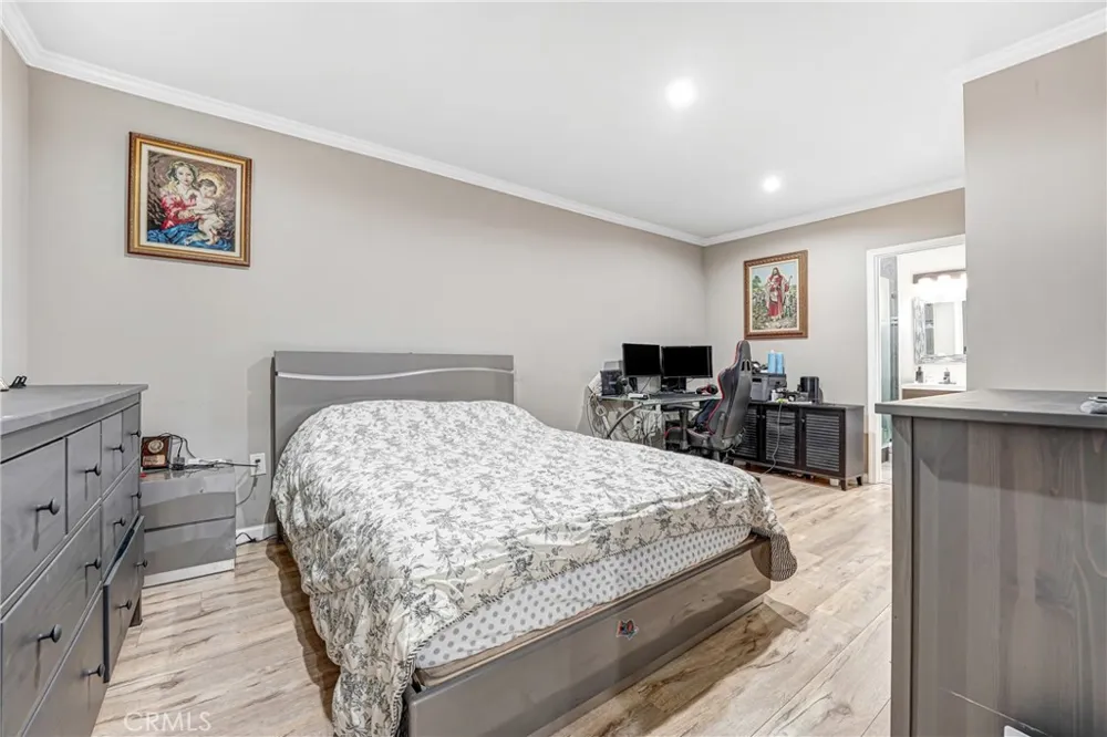 5854 Satsuma North Hollywood, CA 91601
