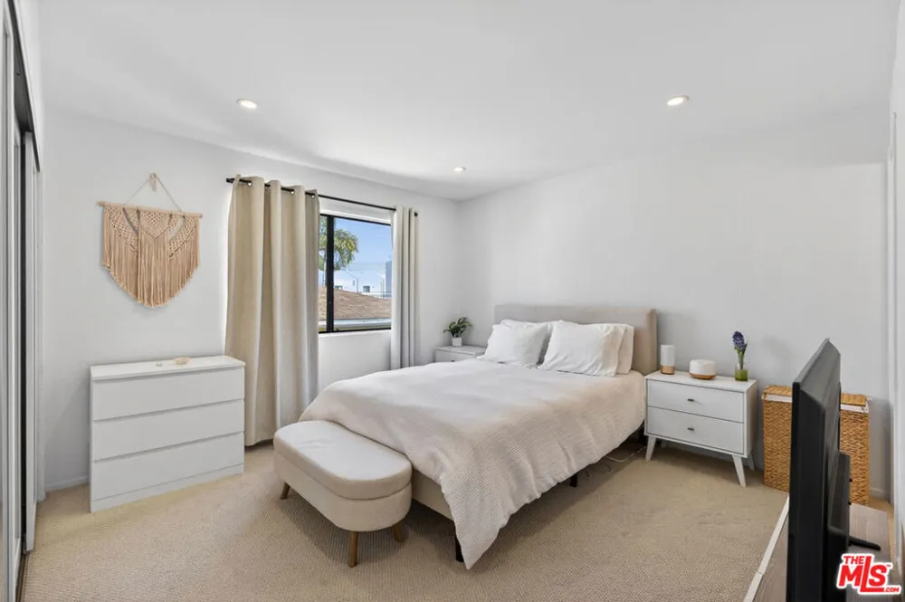 9313 National Boulevard #204 Los Angeles, CA 90034