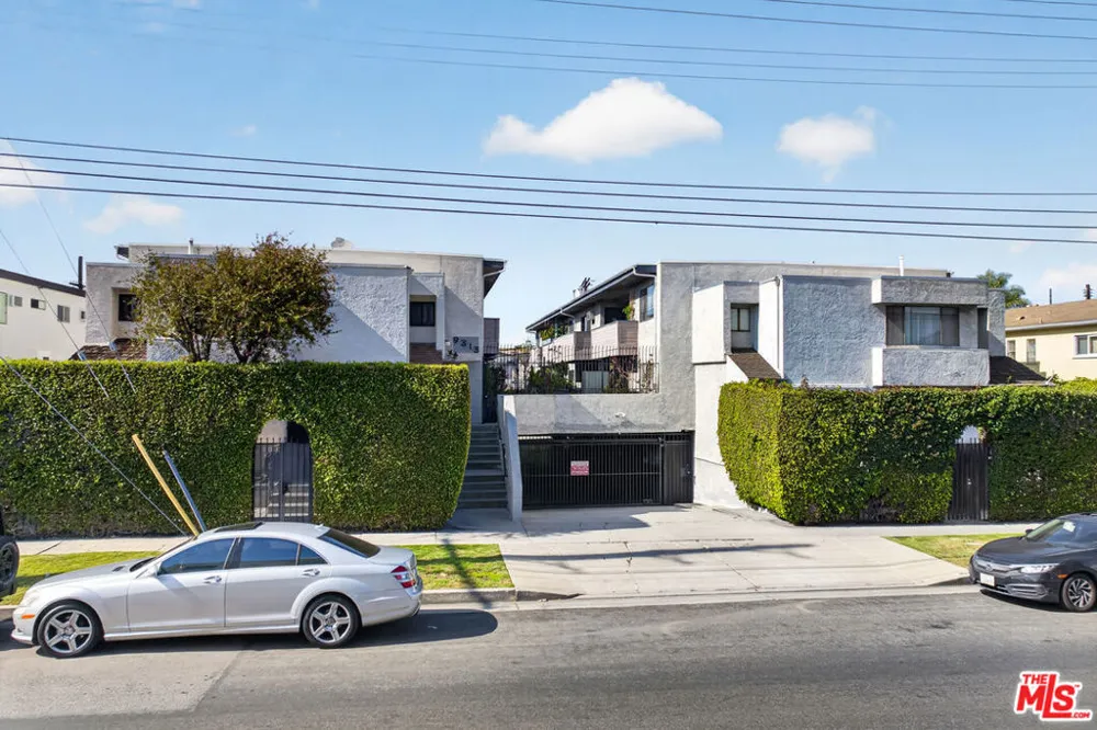 9313 National Boulevard #204 Los Angeles, CA 90034