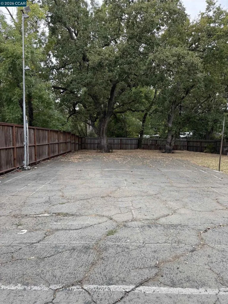 2515 San Miguel Dr Walnut Creek, CA 94596
