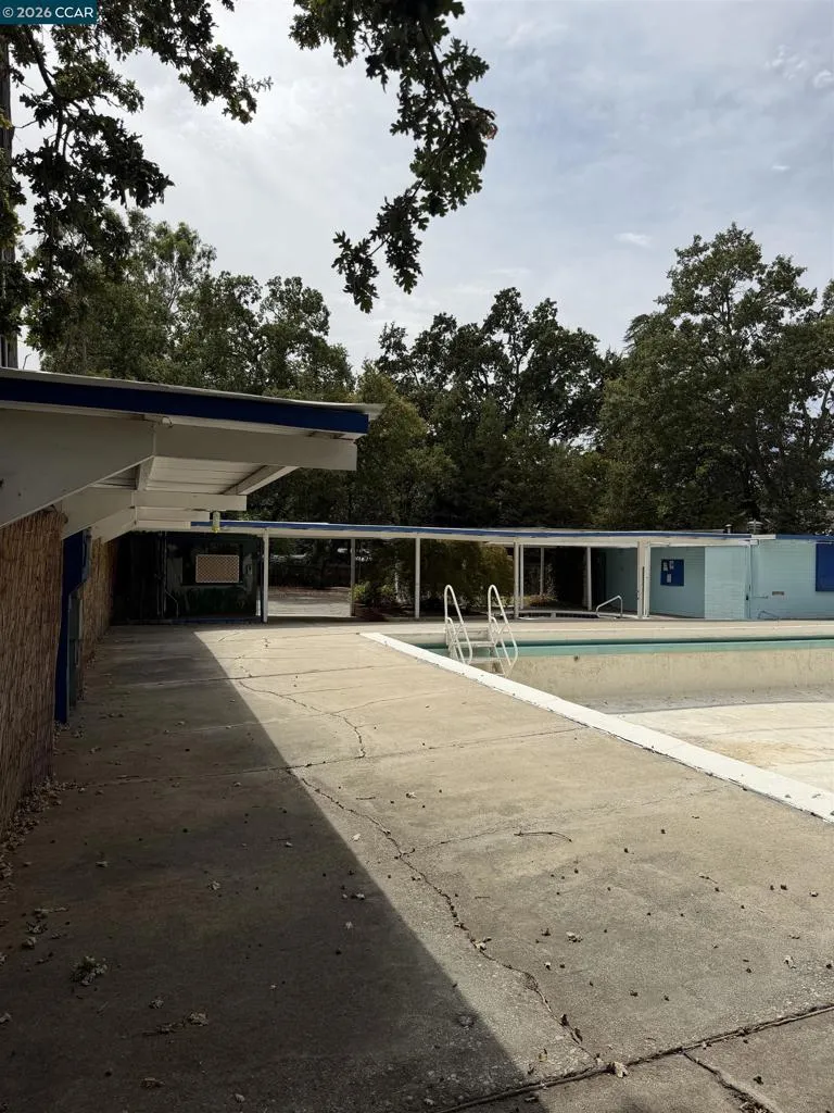 2515 San Miguel Dr Walnut Creek, CA 94596