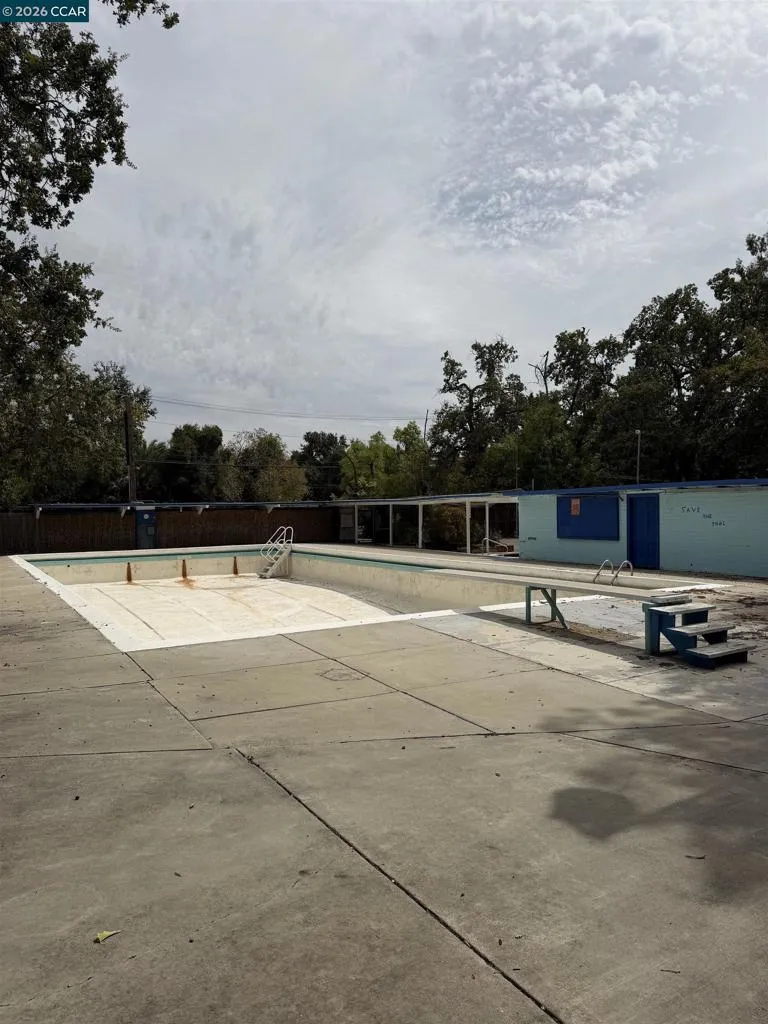 2515 San Miguel Dr Walnut Creek, CA 94596