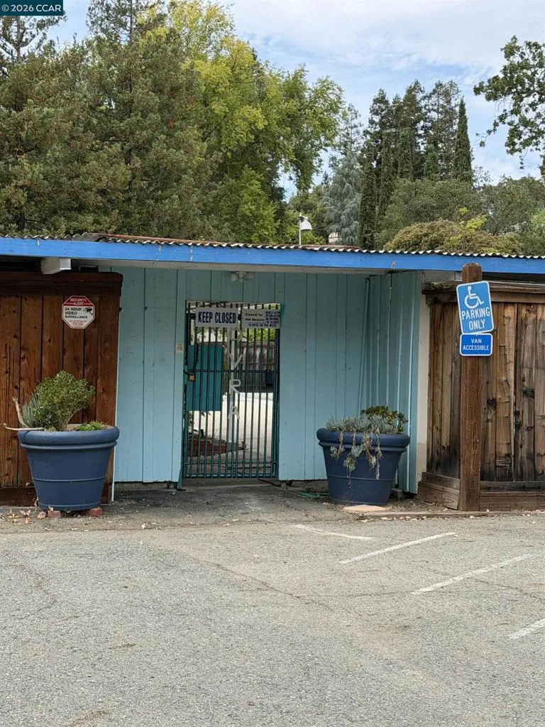 2515 San Miguel Dr Walnut Creek, CA 94596