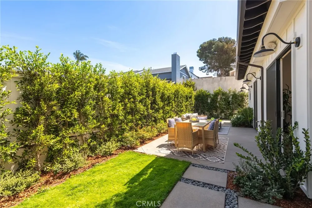 2303 Marshallfield Lane #B Redondo Beach, CA 90278