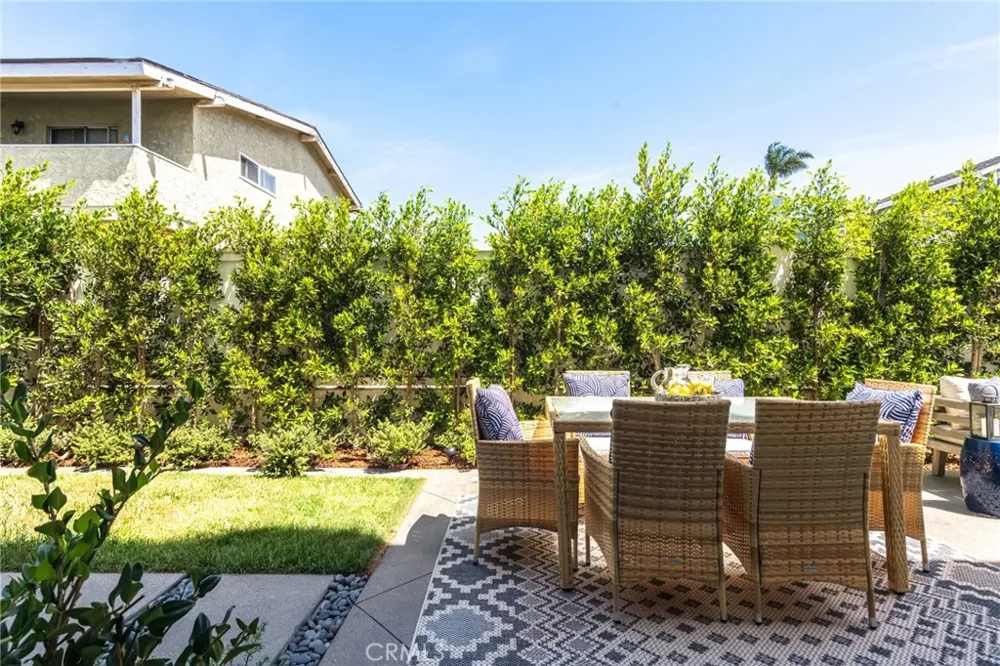 2303 Marshallfield Lane #B Redondo Beach, CA 90278