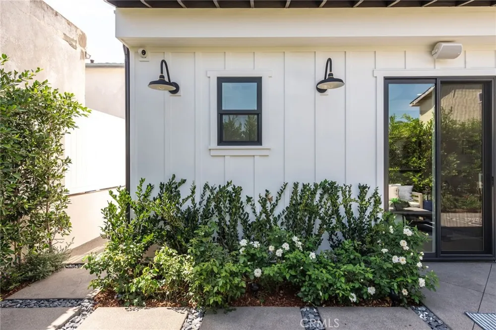 2303 Marshallfield Lane #B Redondo Beach, CA 90278