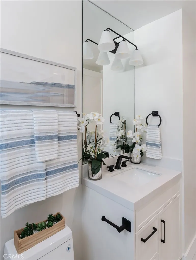 2303 Marshallfield Lane #B Redondo Beach, CA 90278