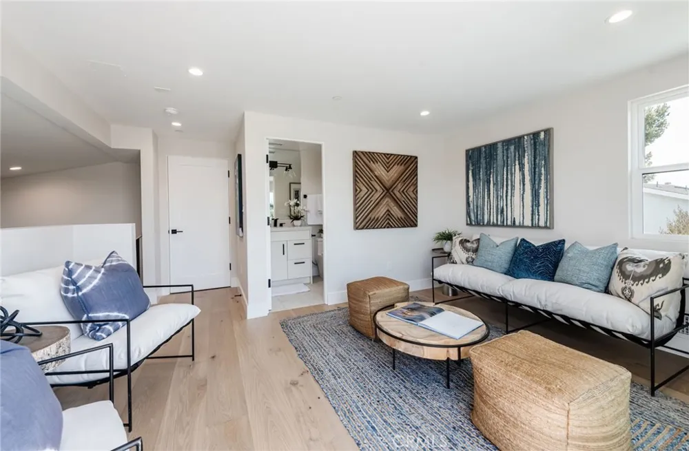 2303 Marshallfield Lane #B Redondo Beach, CA 90278