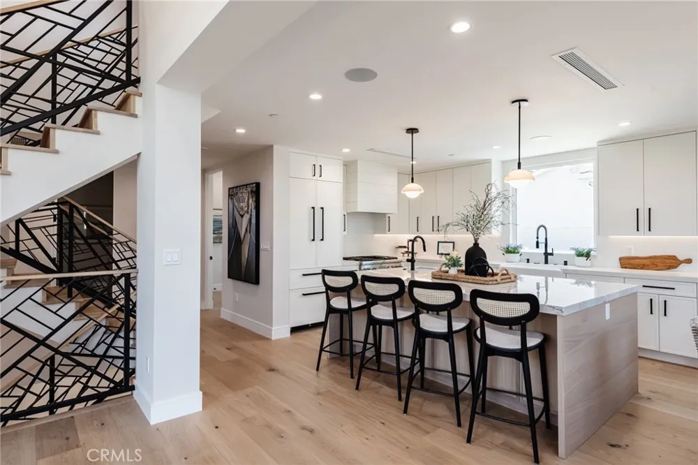 2303 Marshallfield Lane #B Redondo Beach, CA 90278