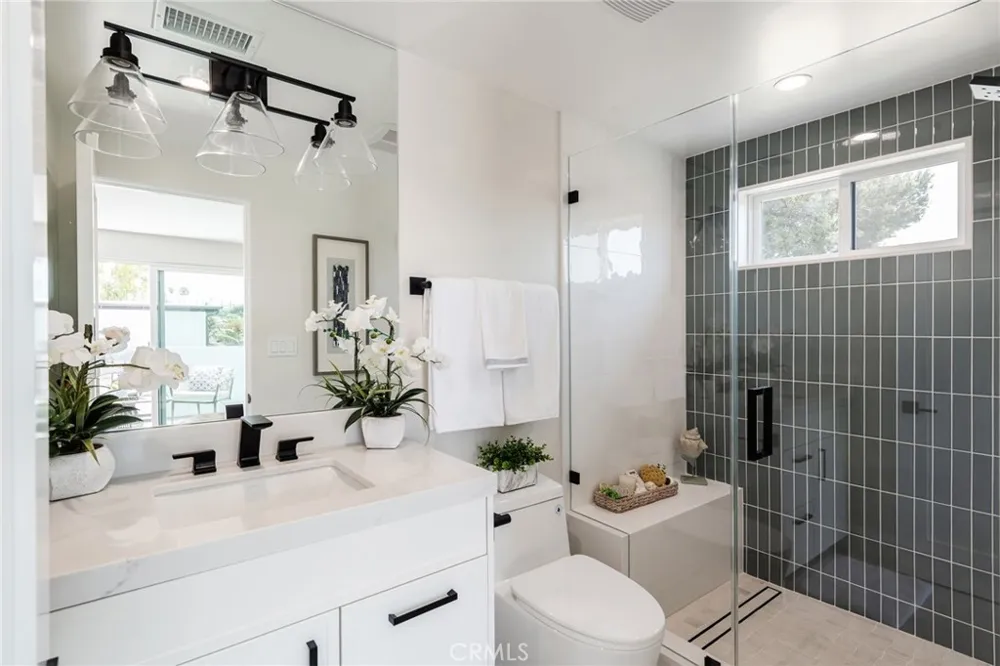 2303 Marshallfield Lane #B Redondo Beach, CA 90278