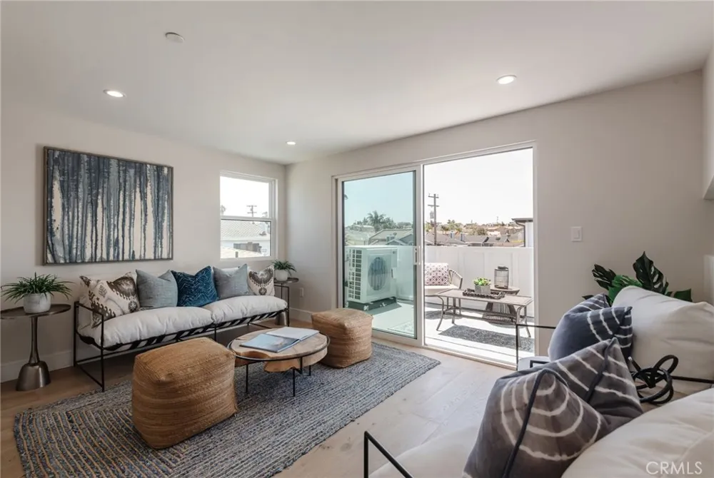 2303 Marshallfield Lane #B Redondo Beach, CA 90278