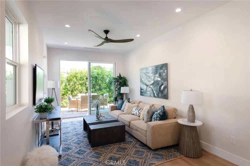 2303 Marshallfield Lane #B Redondo Beach, CA 90278