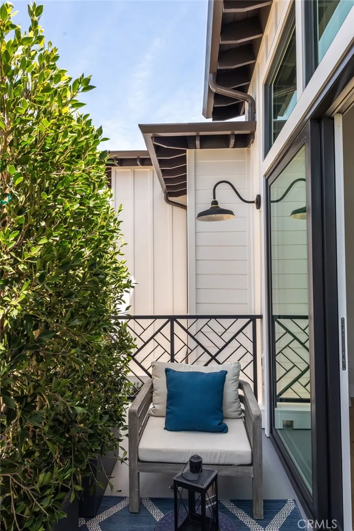 2303 Marshallfield Lane #B Redondo Beach, CA 90278