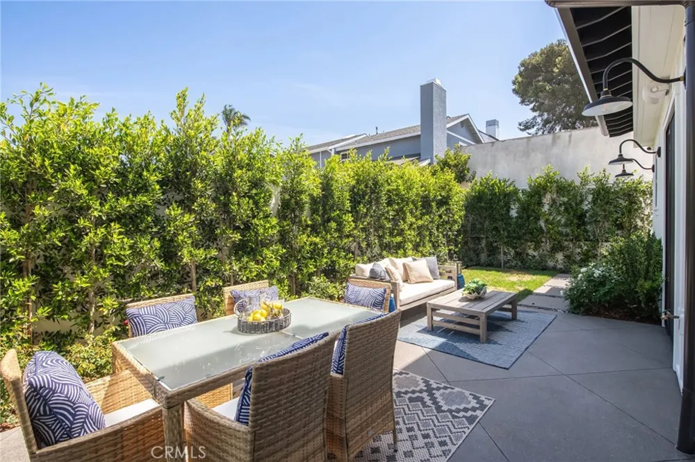 2303 Marshallfield Lane #B Redondo Beach, CA 90278