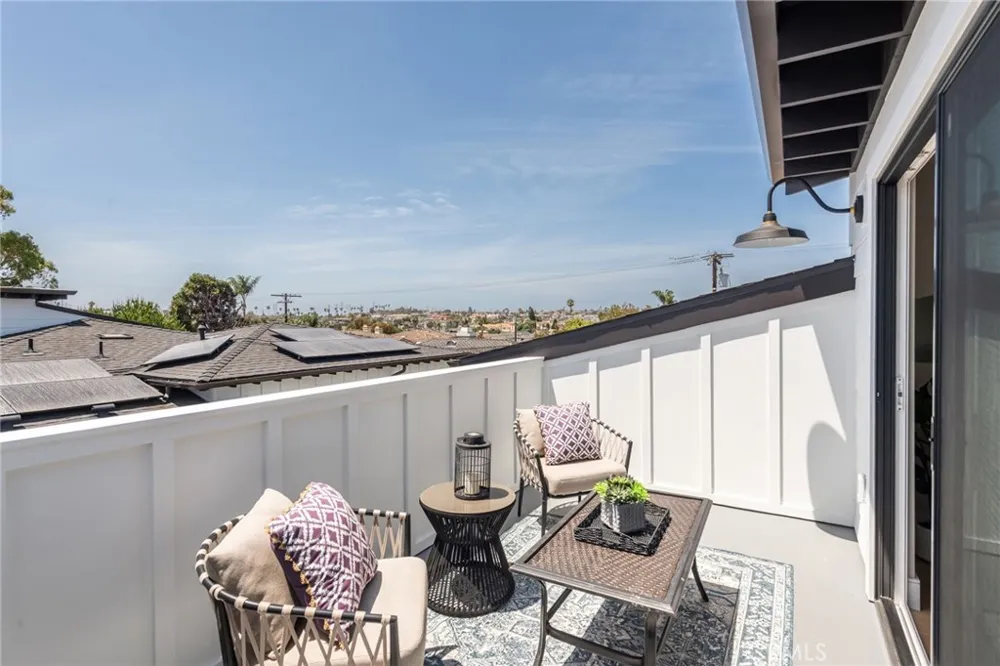 2303 Marshallfield Lane #B Redondo Beach, CA 90278