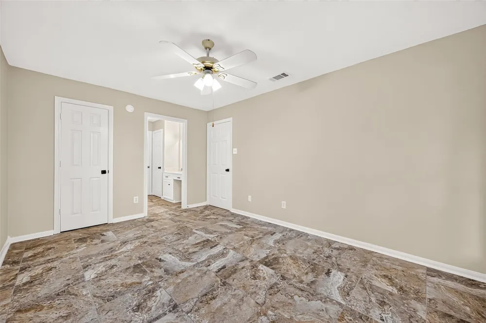 15126 Boudreaux Road Tomball, TX 77377