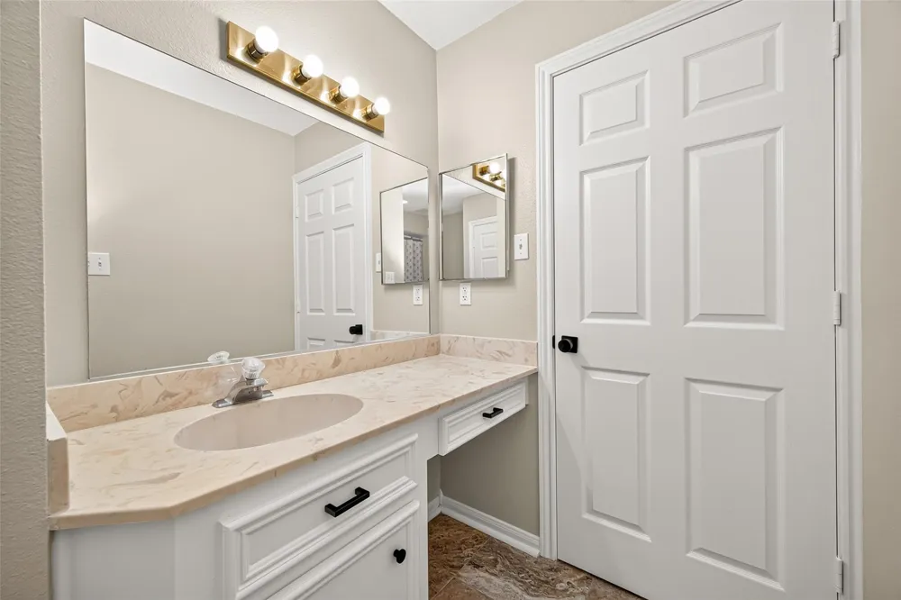 15126 Boudreaux Road Tomball, TX 77377