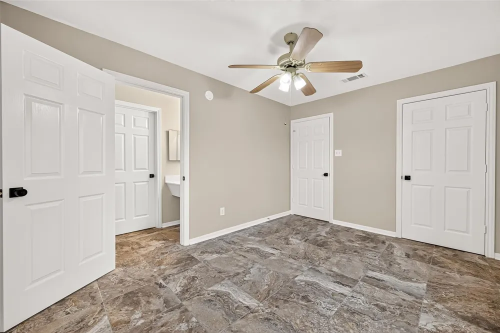 15126 Boudreaux Road Tomball, TX 77377