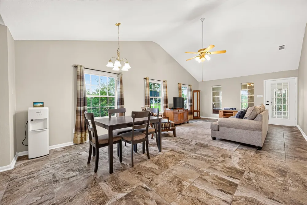 15126 Boudreaux Road Tomball, TX 77377