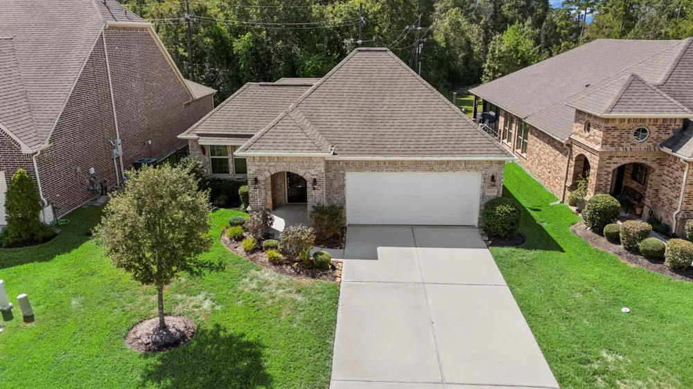 12215 Forest Villas Lane Conroe, TX 77304