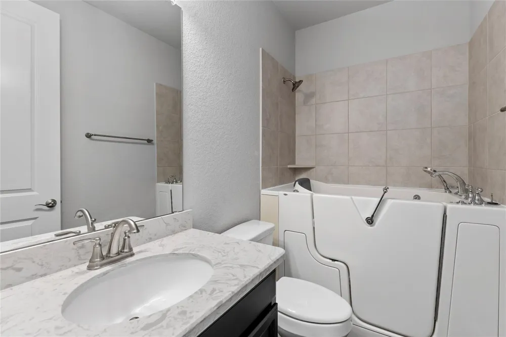 12215 Forest Villas Lane Conroe, TX 77304