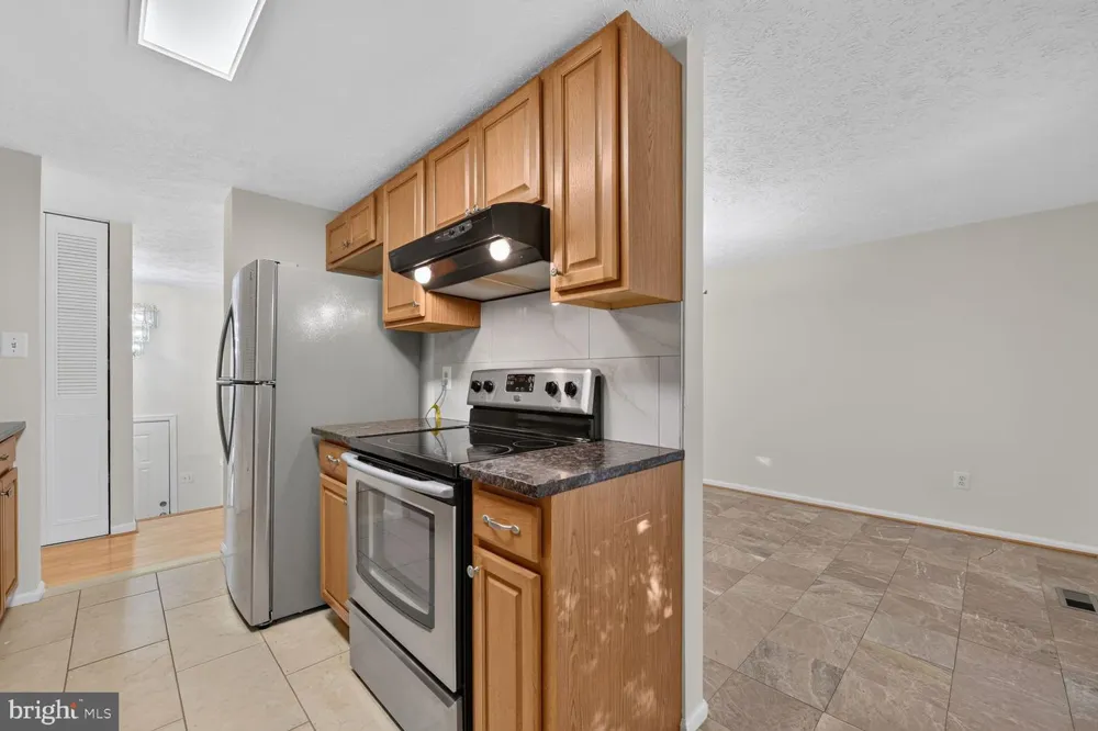 2270 COCQUINA DRIVE Reston, VA 20191