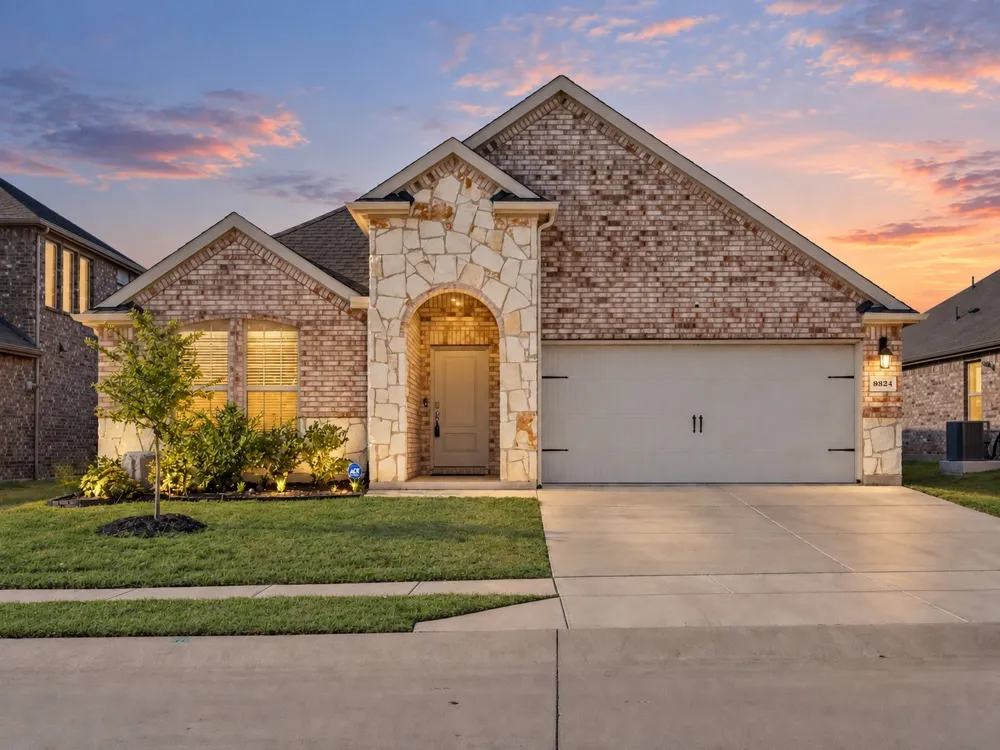 9824 Tin Star Street Aubrey, TX 76227